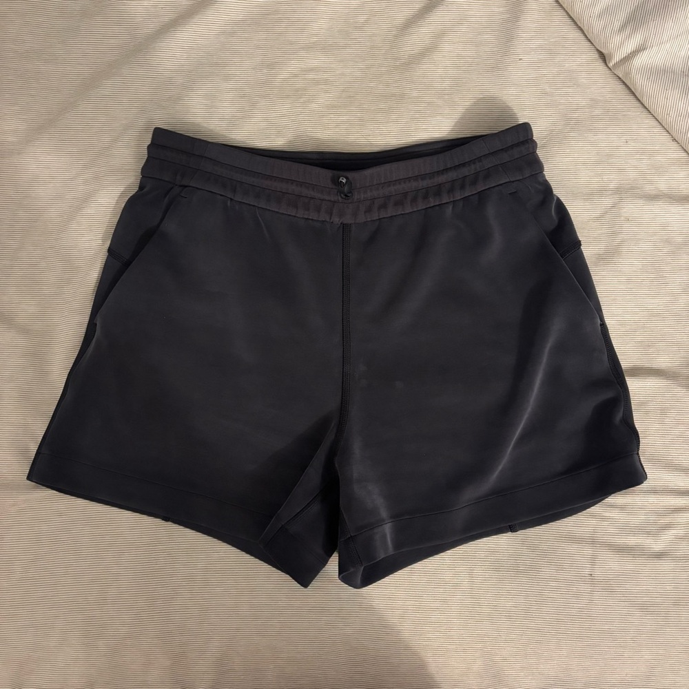 Lululemon Softstreme High-Rise Short 4”